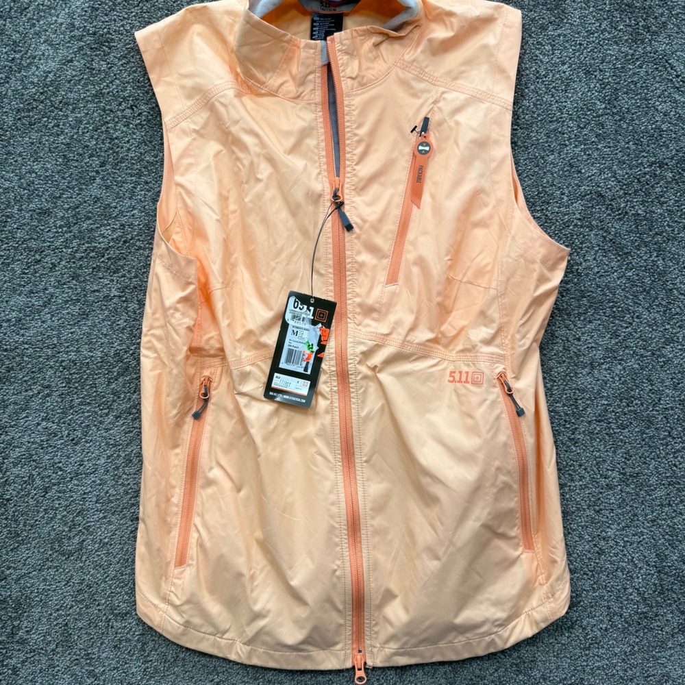 5.11 Tactical Cascadia Windbreaker Vest Womens Medium Peach 65001 Packable New